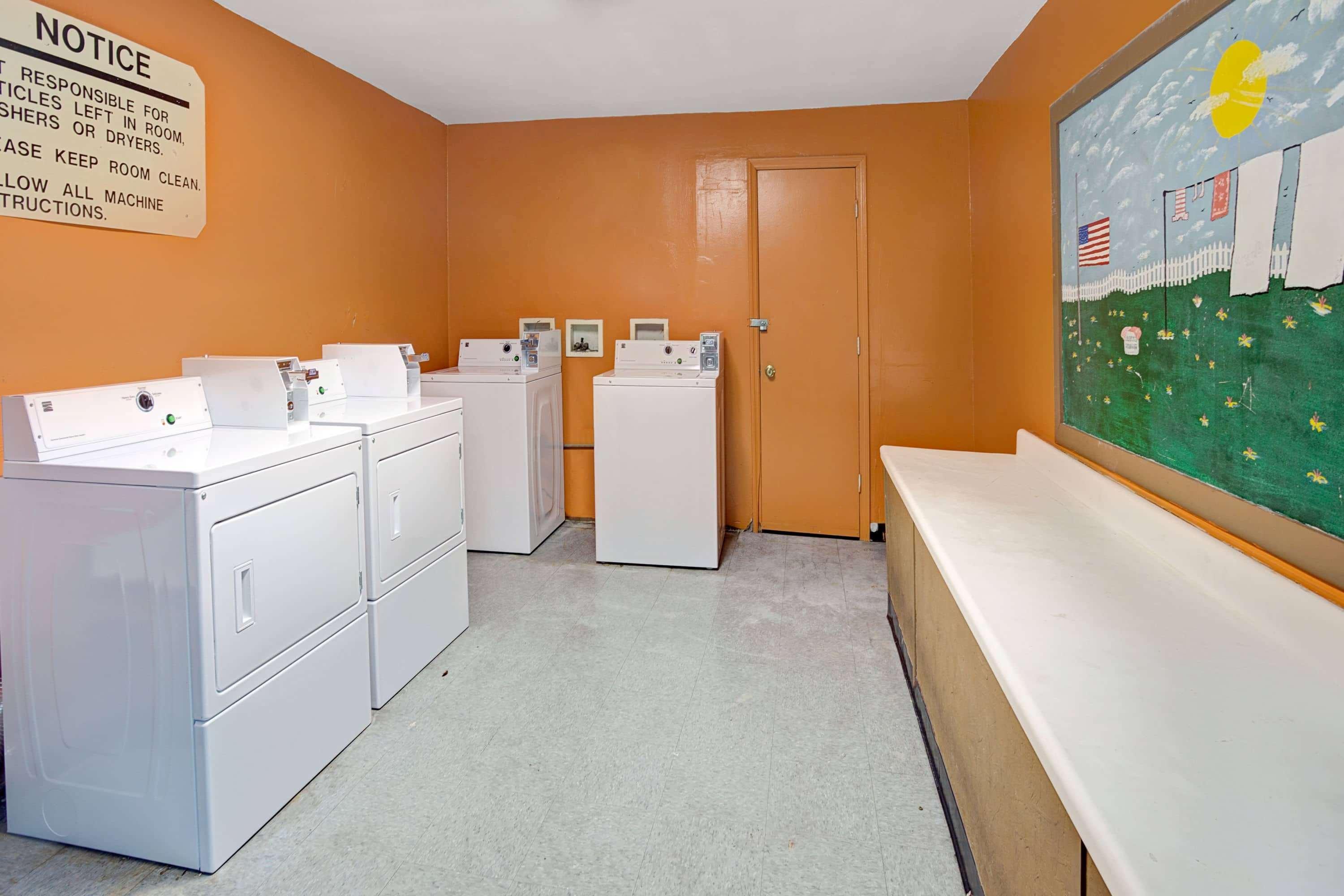 Days Inn & Suites By Wyndham Charleston Airport West North Charleston Ngoại thất bức ảnh