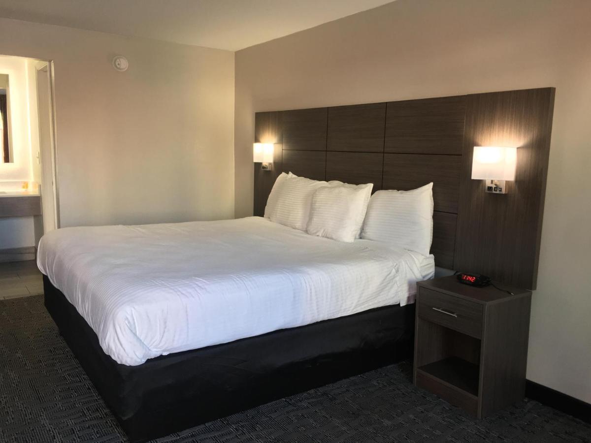 Days Inn & Suites By Wyndham Charleston Airport West North Charleston Ngoại thất bức ảnh