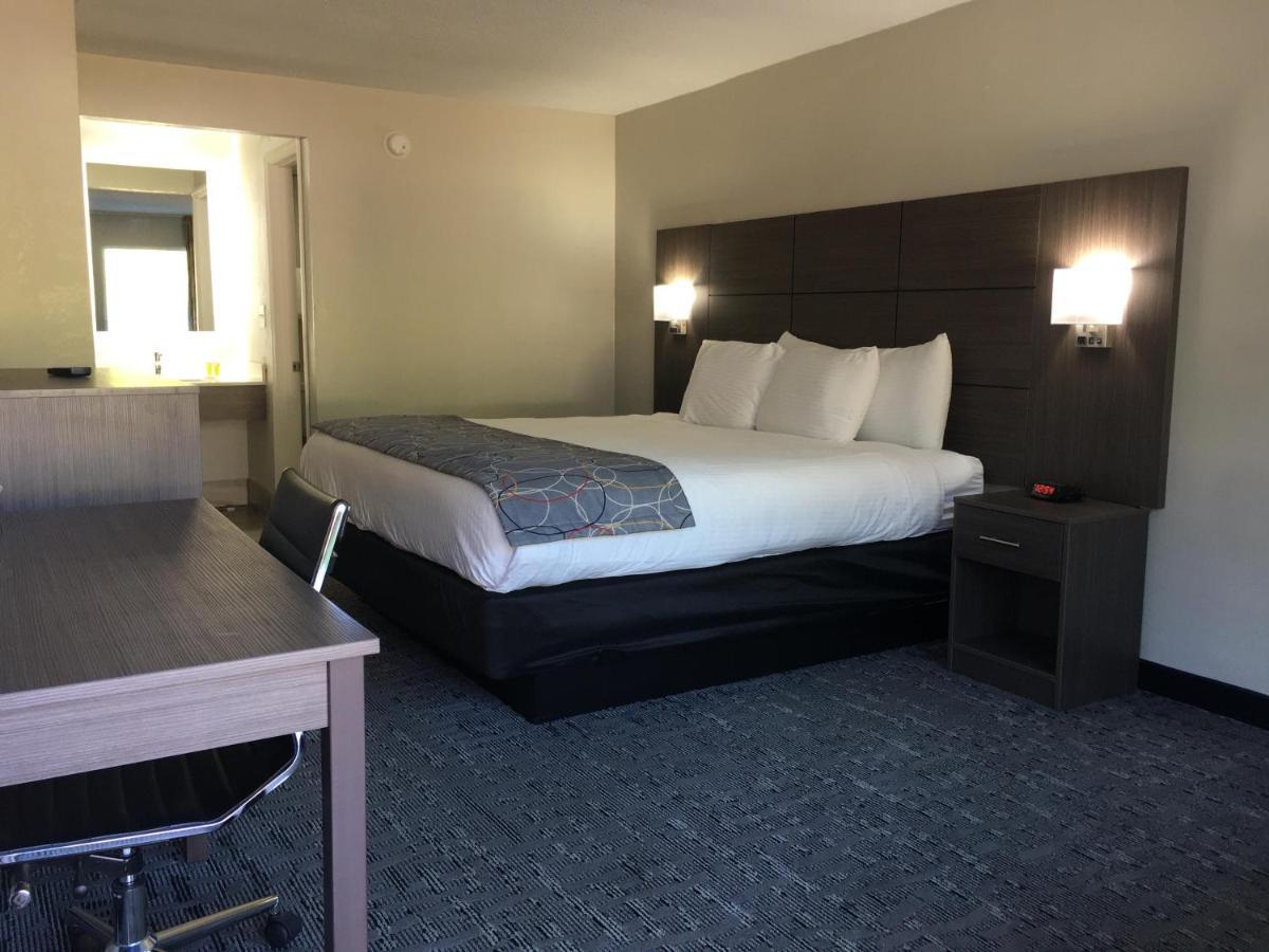 Days Inn & Suites By Wyndham Charleston Airport West North Charleston Ngoại thất bức ảnh